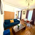 Appartement Tour Eiffel Chapu