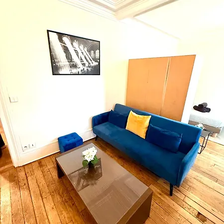 Apartment Tour Eiffel Chapu Paris